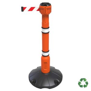 Skipper retractable barrier post and base system